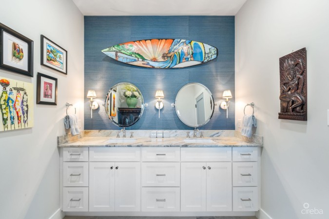 SPOTTS BEACH COTTAGE