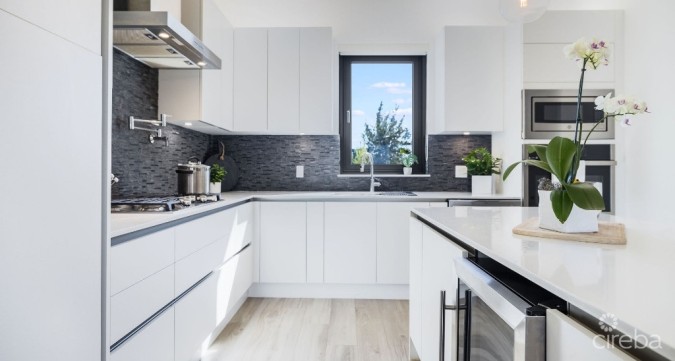 PARAISO RESIDENCES #7 - PRE-CONSTRUCTION