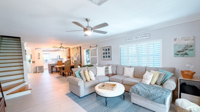 SOUTH SOUND 4 BED HOME -SUNRISE