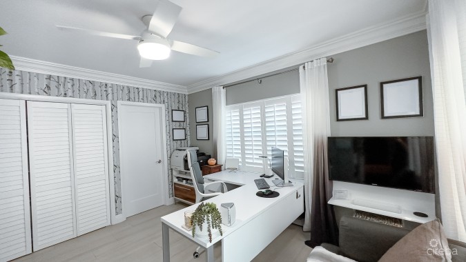 SOUTH SOUND 4 BED HOME -SUNRISE