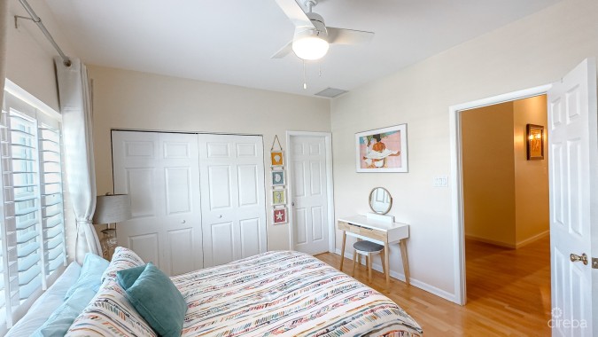 SOUTH SOUND 4 BED HOME -SUNRISE