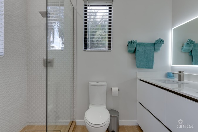 SILVER REEF RESIDENCES UNIT 1