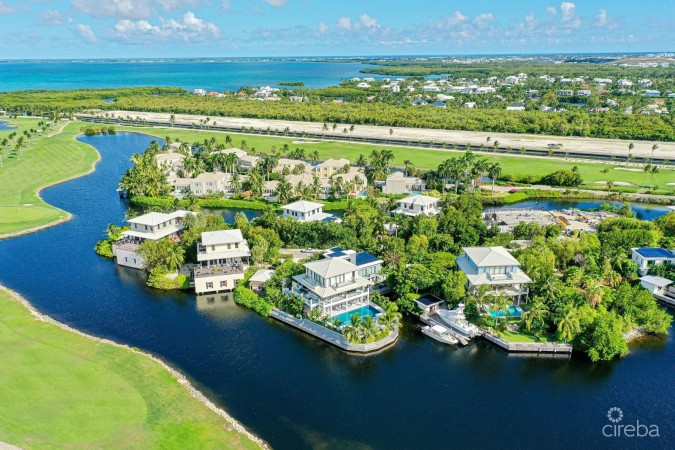 RITZ-CARLTON DECKHOUSE 9