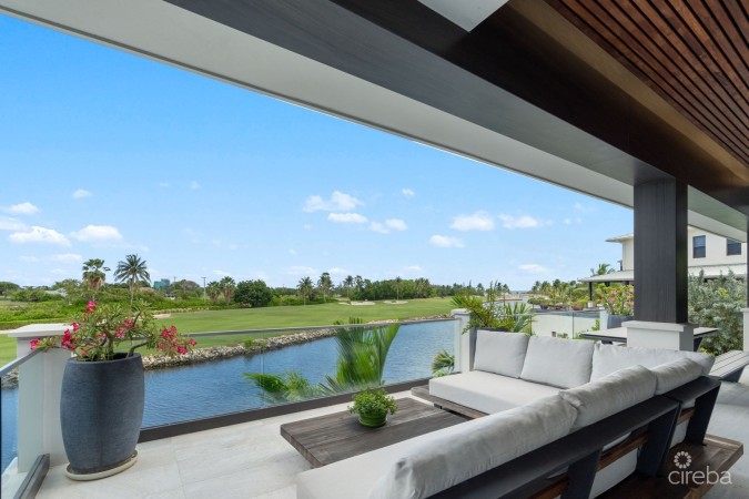 RITZ-CARLTON DECKHOUSE 9