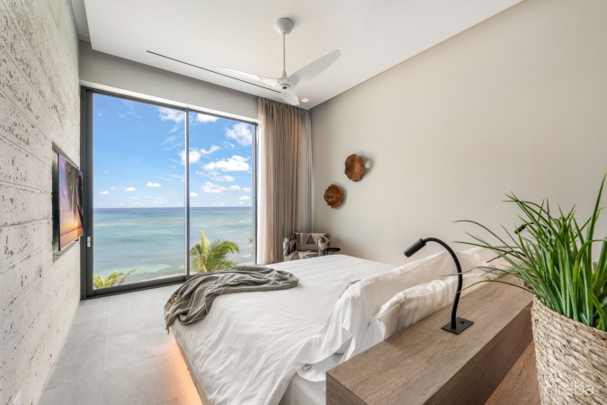 BELLA ROCCA, EAST END LUXURY VILLA