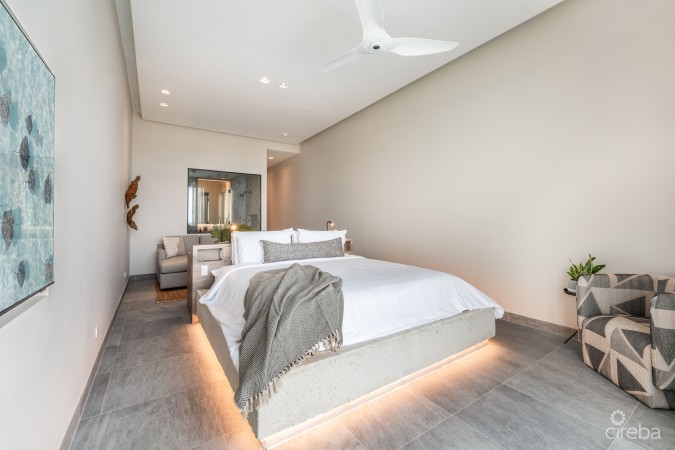 BELLA ROCCA, EAST END LUXURY VILLA