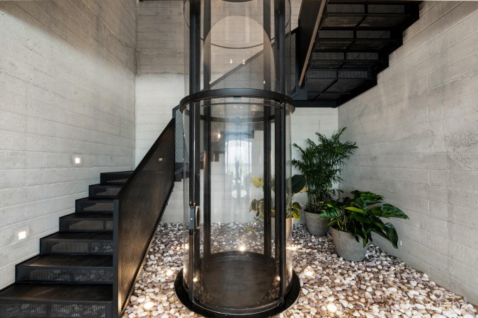 BELLA ROCCA, EAST END LUXURY VILLA