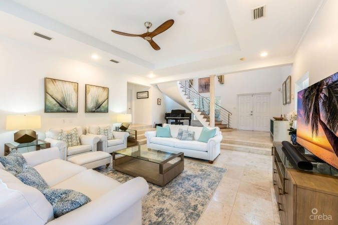 BIMINI DRIVE 303  - GRAND HARBOUR |  5-BED WATERFRONT HOME