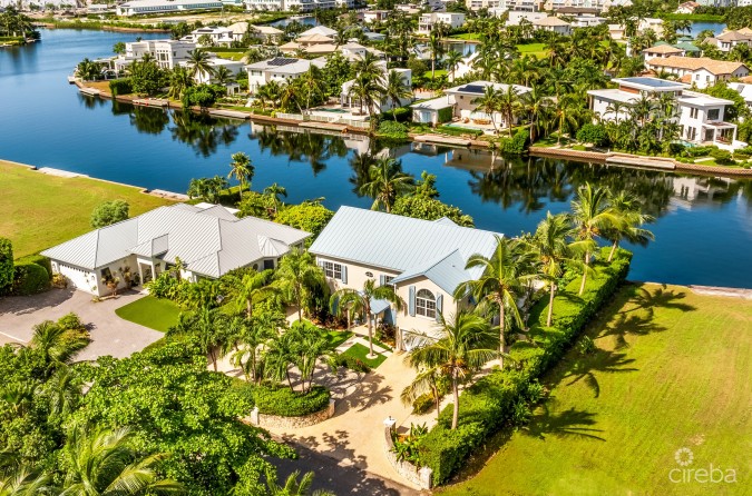 BIMINI DRIVE 303  - GRAND HARBOUR |  5-BED WATERFRONT HOME