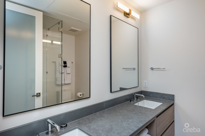 POINT WEST PENTHOUSE #24 - THREE BED OCEAN VIEW