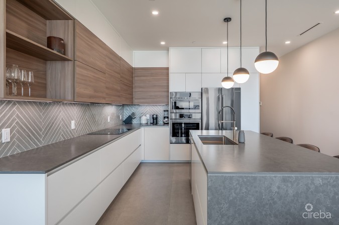 POINT WEST PENTHOUSE #24 - THREE BED OCEAN VIEW