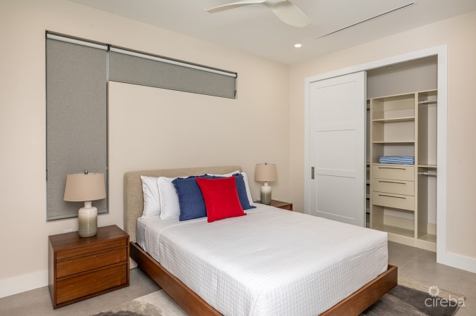 POINT WEST PENTHOUSE #29 - THREE BED OCEAN VIEW