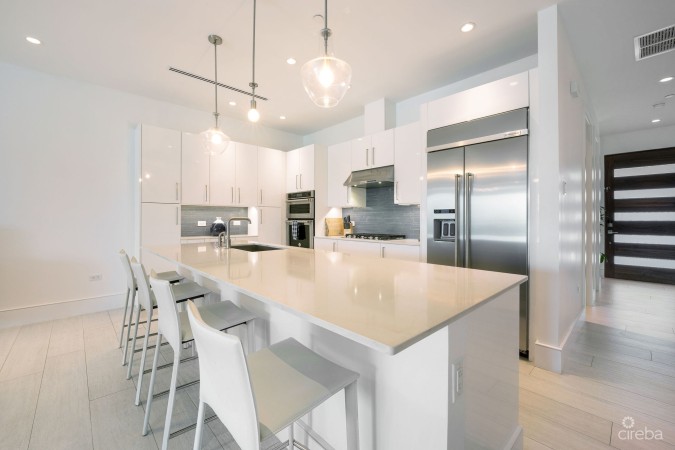 SOUTH BAY RESIDENCES  - 4 BED | 4 BATH OCEANVIEW