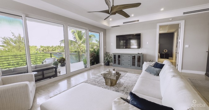 SMB CORRIDOR 4 BED -THE DRAKE