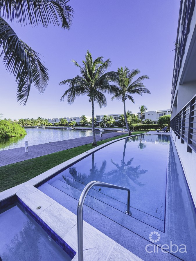 SMB CORRIDOR 4 BED -THE DRAKE