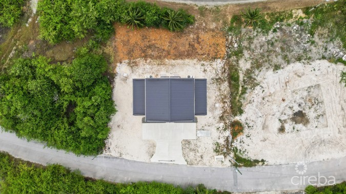 #2 BRAND NEW 3 BED 3.5 BATH DUPLEX -  LOOKOUT GARDENS