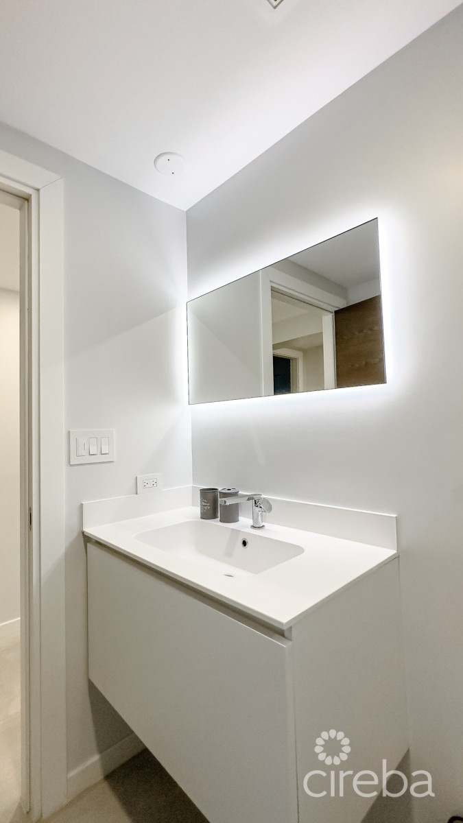 PLANTATION VILLAGE SEVEN MILE BEACH