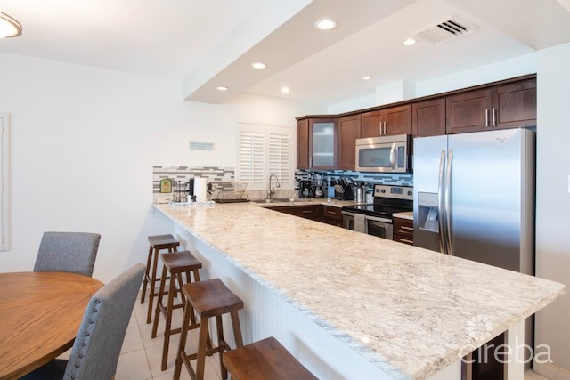 DISCOVERY POINT CLUB  #42