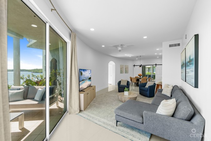 TURTLE COVE OCEANFRONT 3 BED WITH OUTSTANDING VIEW