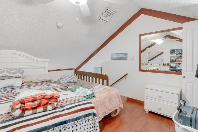 OCEAN CLUB POOL VIEW - RENOVATED CORNER UNIT