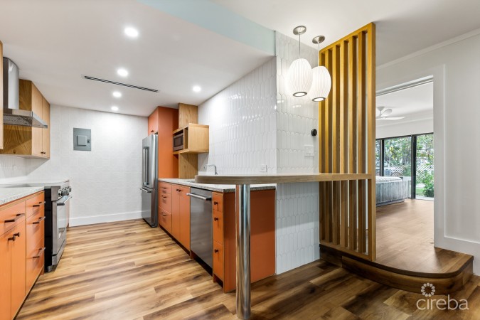 #4 VILLAS PAPPAGALLO - RENOVATED 1 BED / 1 BATH