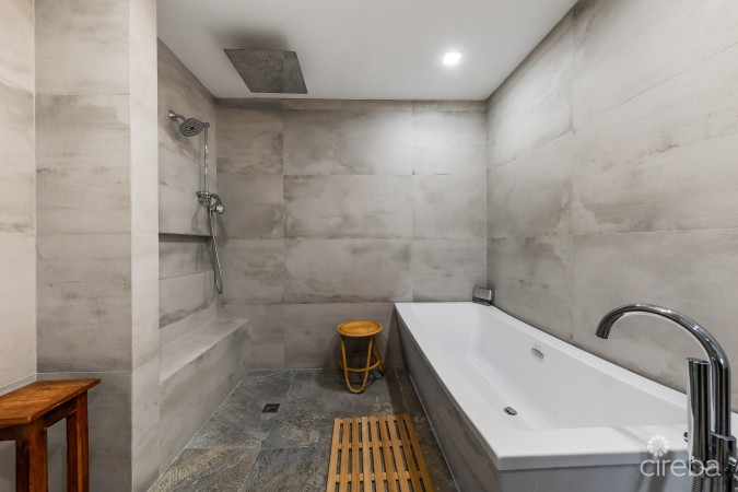 VILLAS PAPPAGALLO #33- GROUND FLOOR OCEAN VIEW