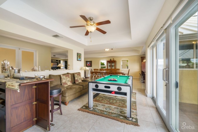 CRYSTAL HARBOUR CANAL FRONT HOME - 12 CRYSTAL DRIVE