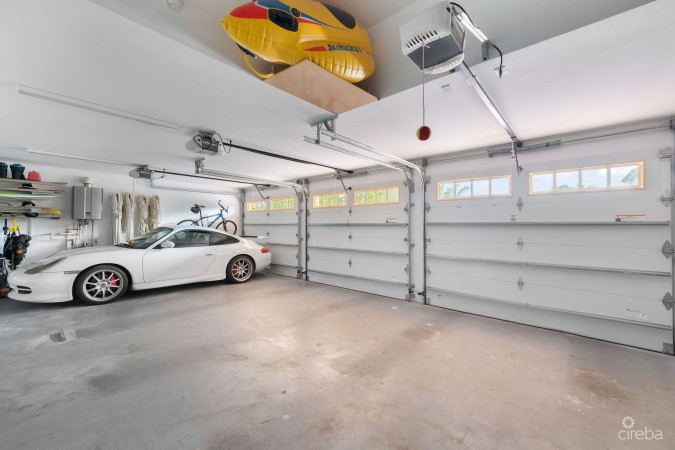 CRYSTAL HARBOUR CANAL FRONT HOME - 12 CRYSTAL DRIVE