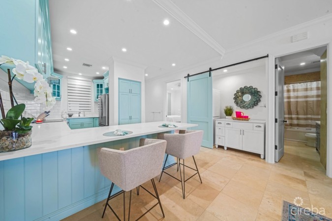 KISHA 104 | 2 BDRM WATERFRONT WALKOUT - COASTAL ELEGANCE & LUXURY