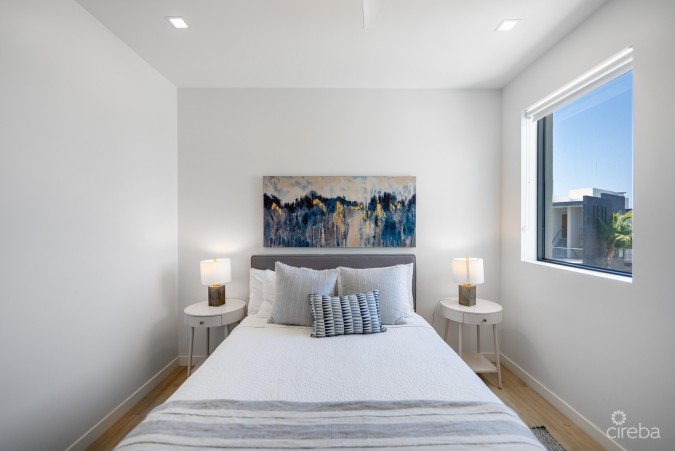 ONE CANAL POINT 535 WITH DOCK