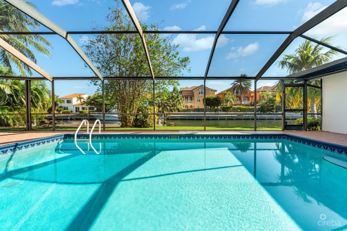 NELSON  QUAY 56, WATERFRONT HOME