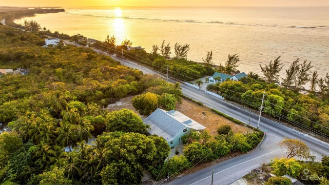 LONGFELLOW CIRCLE 18, BREAKERS FAMILY HOME