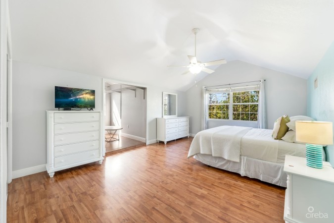 LONGFELLOW CIRCLE 18, BREAKERS FAMILY HOME