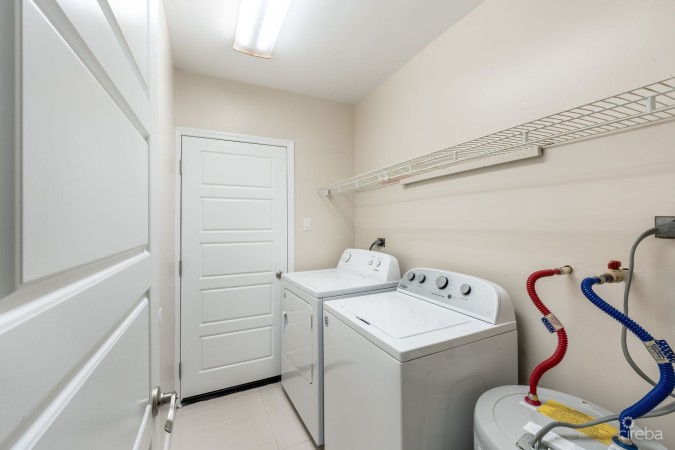 LONGFELLOW CIRCLE 18, BREAKERS FAMILY HOME