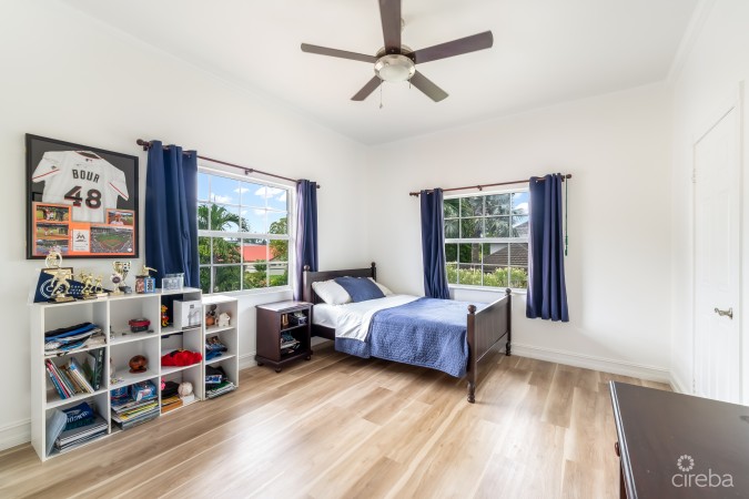 NELSON  QUAY 56, WATERFRONT HOME