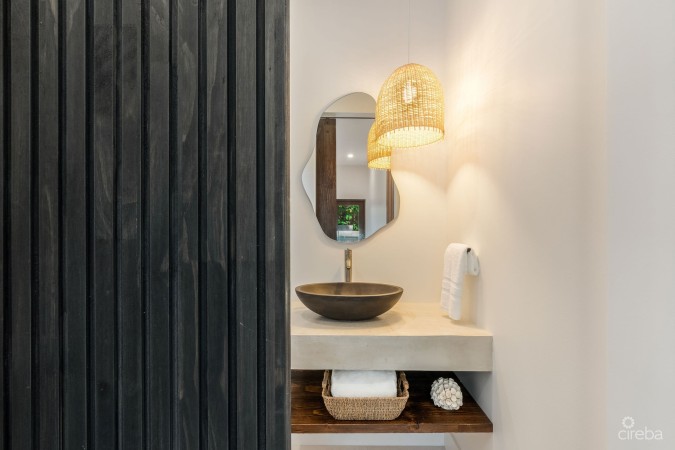 HALCYON POINT - EXPERIENCE  LUXURY FIRSTHAND