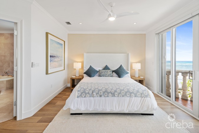 OCEANFRONT PALACADES #1 TOWNHOME (END UNIT)