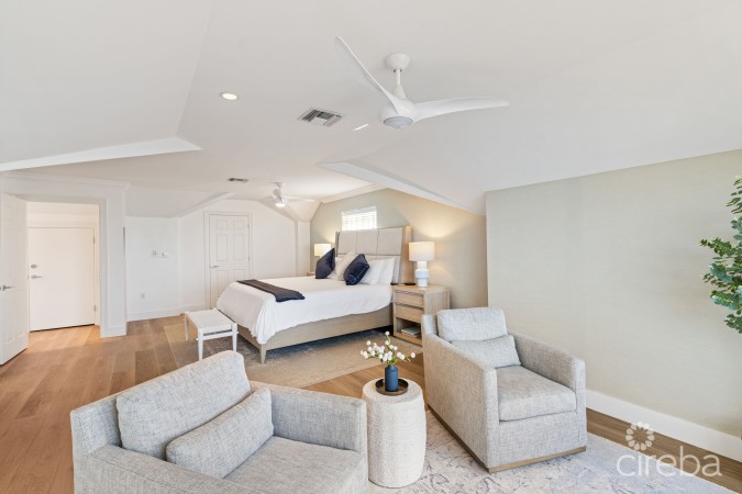 OCEANFRONT PALACADES #1 TOWNHOME (END UNIT)