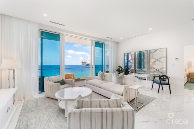 FIN OCEANFRONT CORNER RESIDENCE