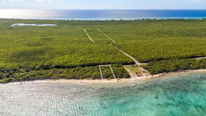 BETTY BAY 0.38 ACRE, LITTLE CAYMAN OCEANFRONT PARCEL