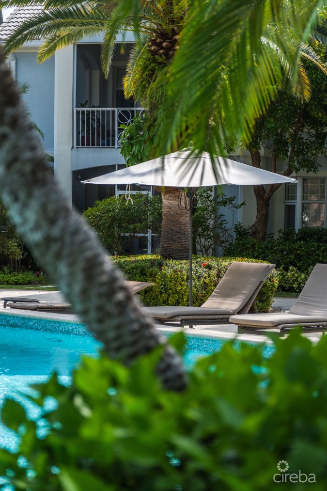 BRITANNIA KINGS COURT WITH TWO DOCK OPTIONS AVAILABLE