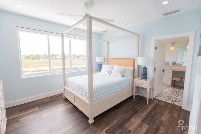 SEAHAVEN ORCHID VILLA WITH CARRIAGE HOUSE