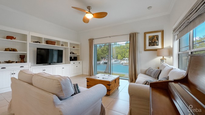 COASTAL ESCAPE WATERFRONT TOWNHOUSE