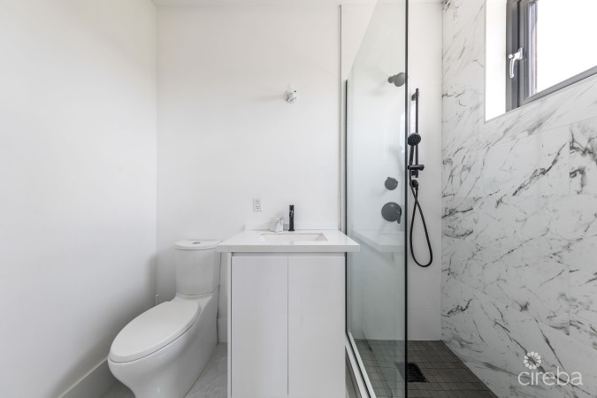 48 HAVEN CIRCLE - MODERN SINGLE FAMILY HOME