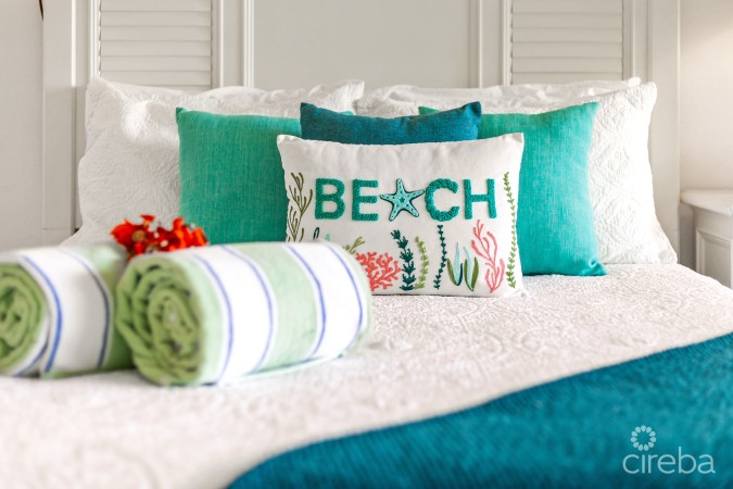 THE COTTAGES IN EAST END ~ BOUTIQUE HOTEL