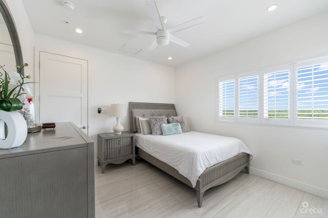 THE COTTAGES IN EAST END ~ BOUTIQUE HOTEL