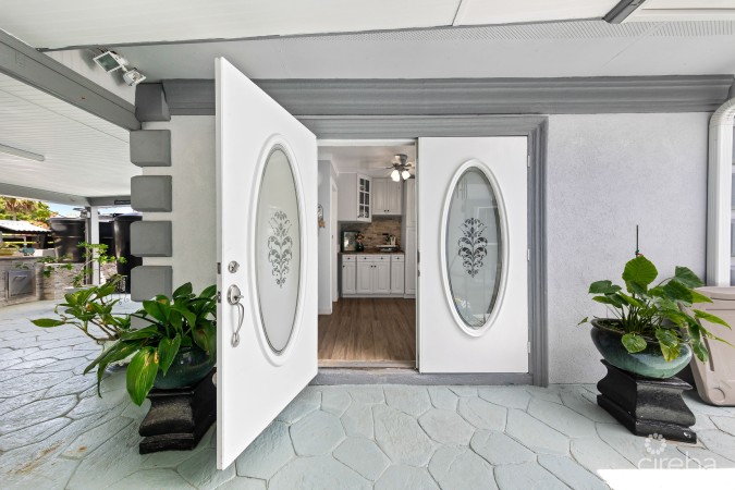 SINGLE FAMILY GEM IN NORTH SOUND ESTATES