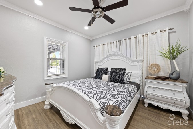 SINGLE FAMILY GEM IN NORTH SOUND ESTATES