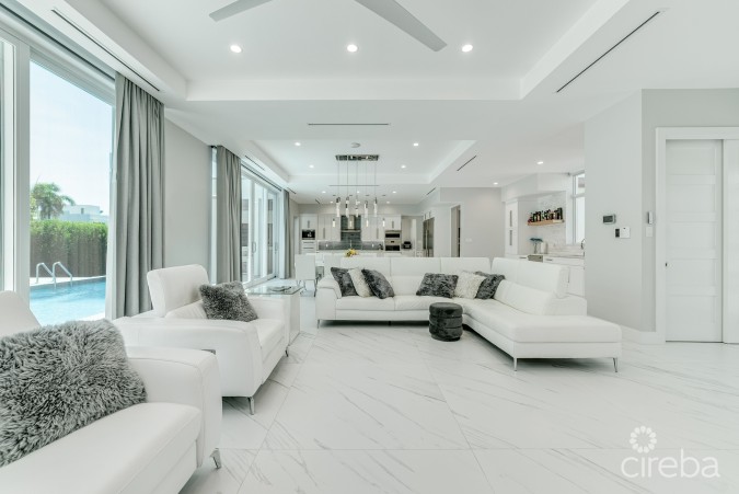 BRITANNIA ESTATES FAMILY HOME SEVEN MILE BEACH CORRIDOR