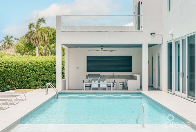 BRITANNIA ESTATES FAMILY HOME SEVEN MILE BEACH CORRIDOR